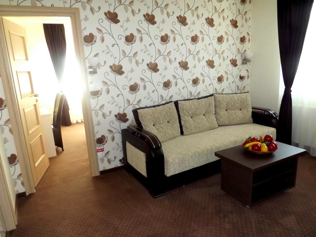 West Plaza Residence Бухарест Номер фото